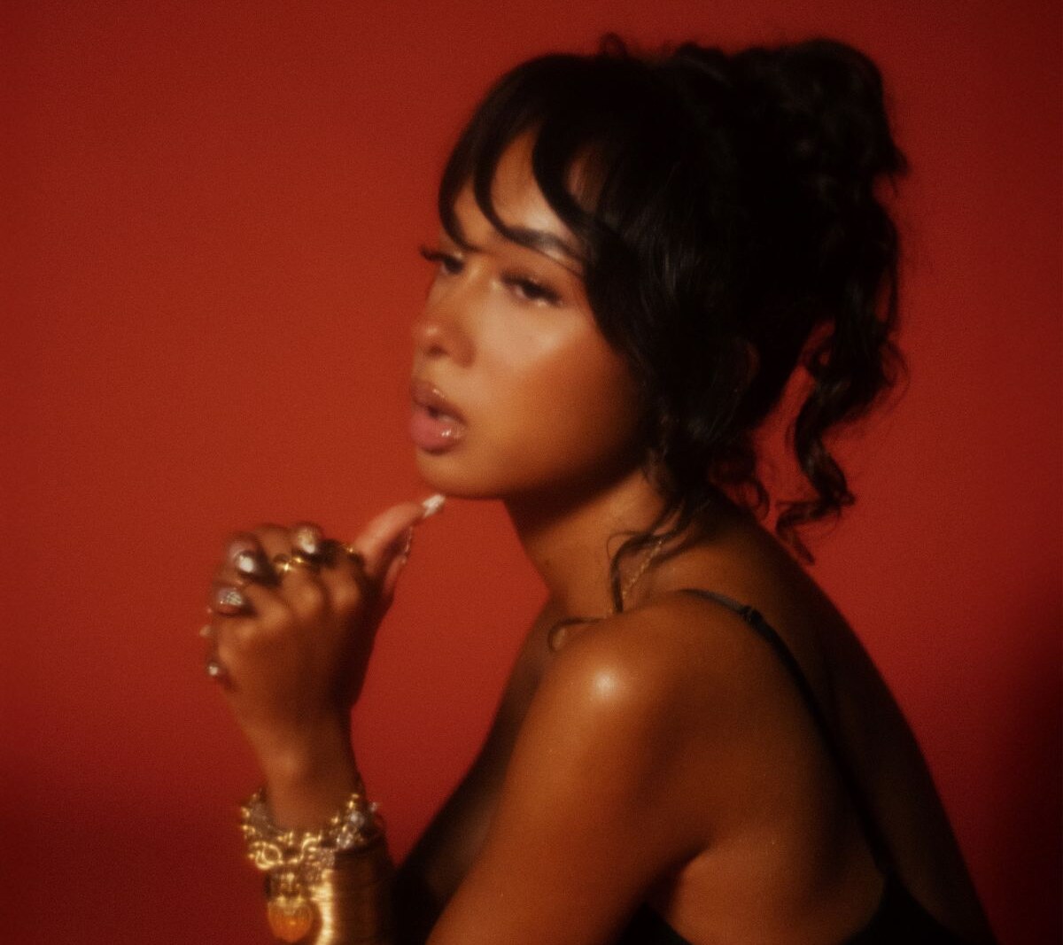 Kaya Imani brengt de luxe versie van Just A Girl uit