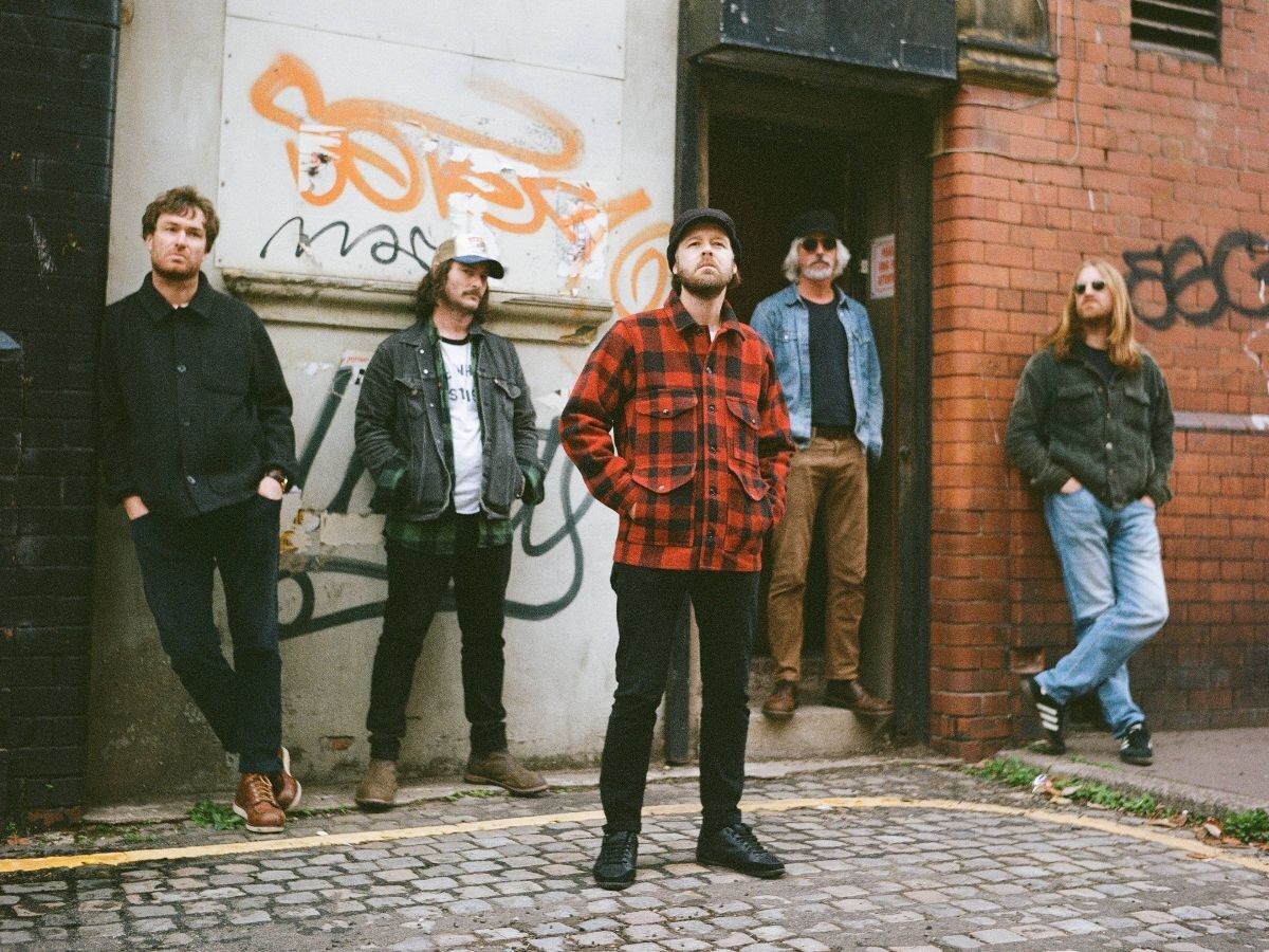 The Coral announce UK tour with video for 'Leave It In The Past'