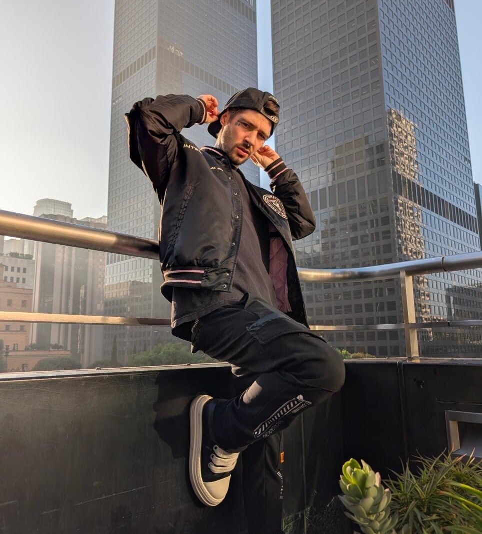 Liam Horne Releases "Again" Music Video