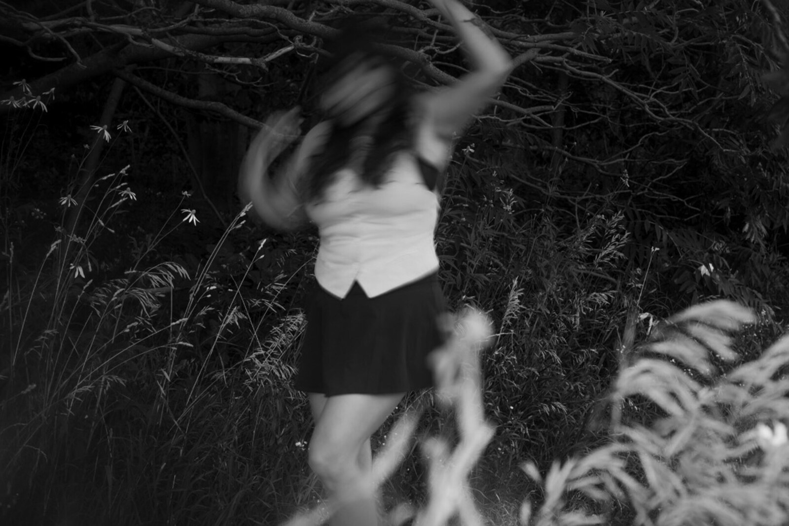 Mia Joy Releases New Single/Video, "Comet" ft. Peel Dream Magazine