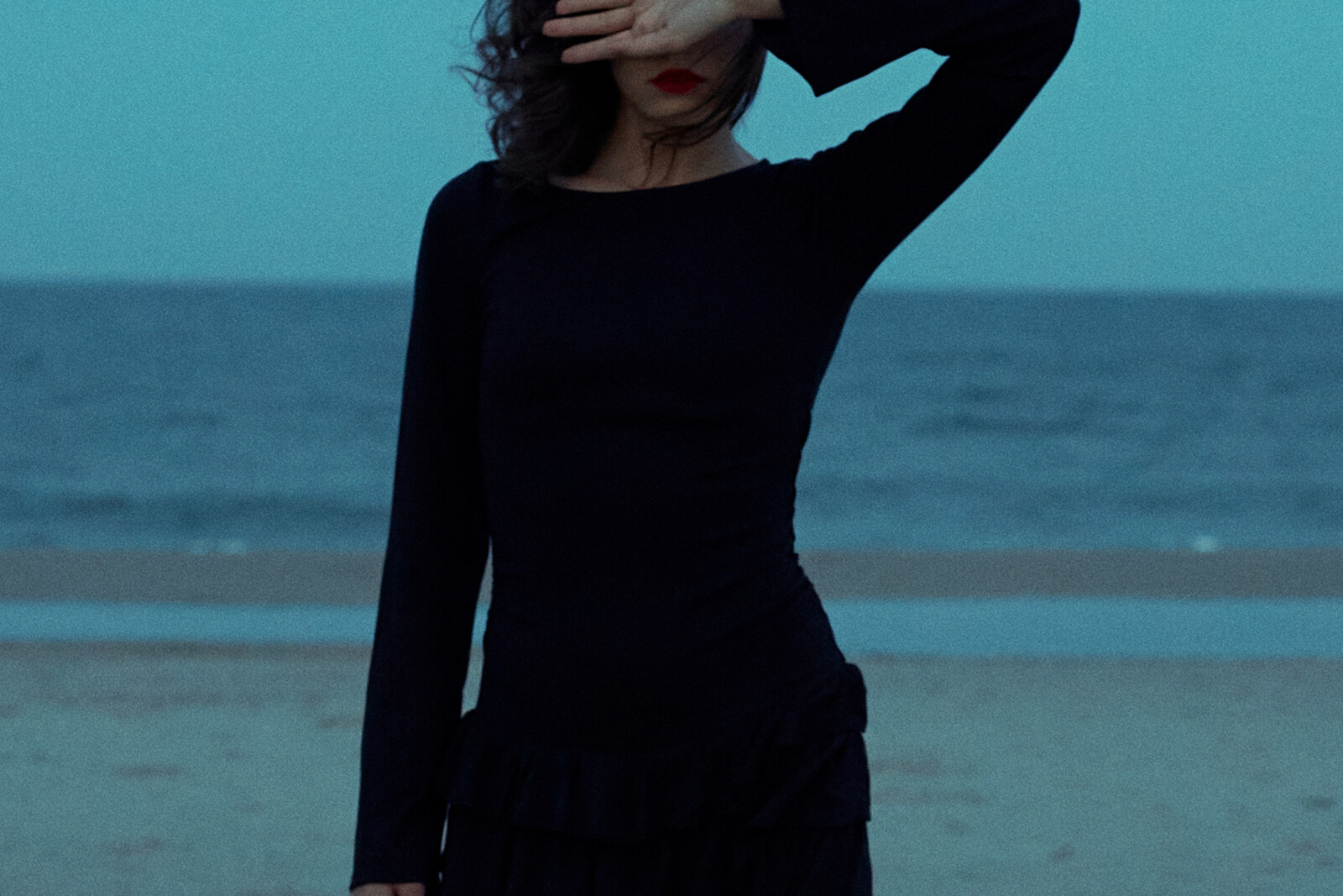 Sarah Smith shares her new single, "Point of No Return."