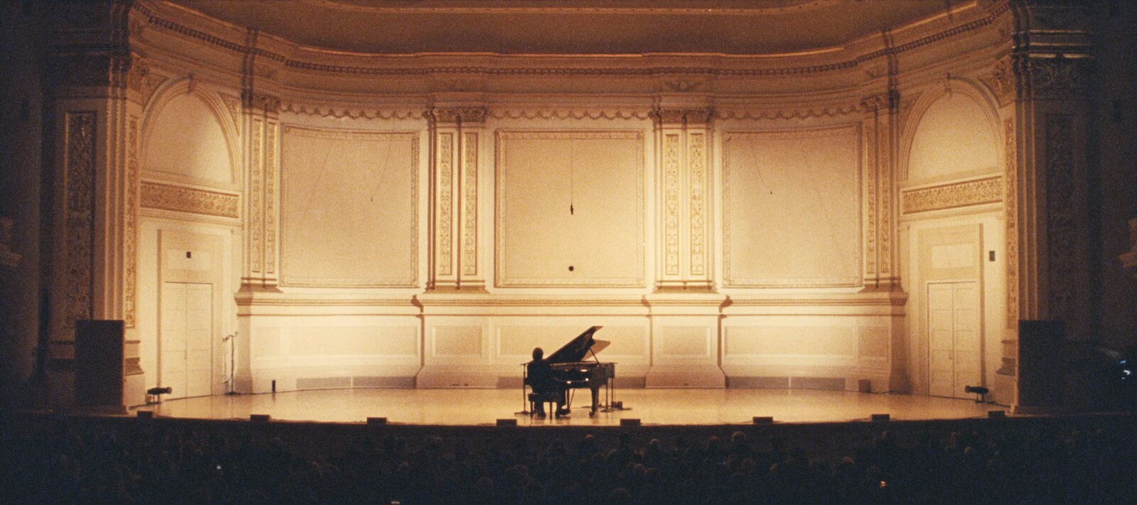 Centrepiece: Cameron Winter at Carnegie Hall