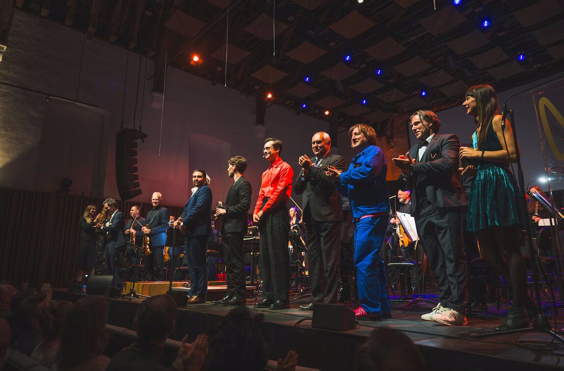 Daniel Pemberton, Hannah Peel en Jeff Russo bij de winnaars van de 26ste World Soundtrack Awards