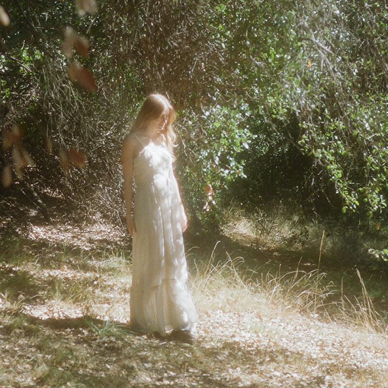 Elysia Biro releases her new single “Clever”