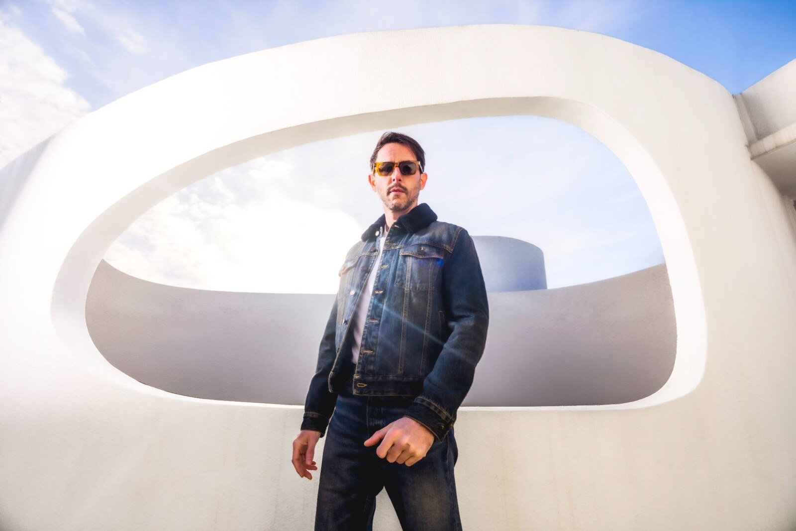 French maestro The Avener reimagines classic 'Porque Te Vas' by Jeanette!