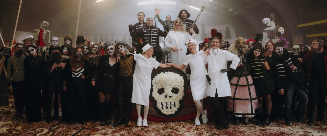 'Welcome to our Black Parade': Studio Brussel maakt remake van iconische videoclip van My Chemical Romance