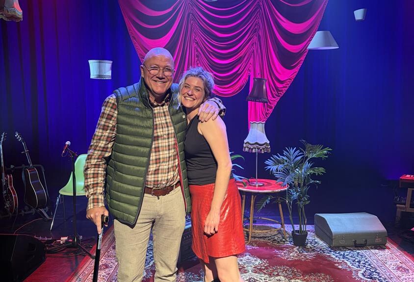Charlotte Verdick charmeert bij première cabaretvoorstelling 'My Daddy Told Me'