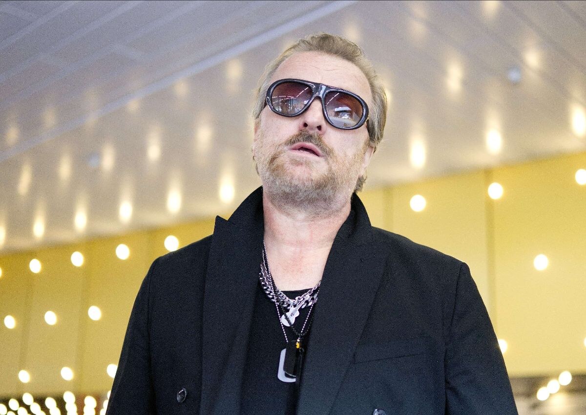 Doves' Jez Williams announces debut album and live dates with HOLLOW MAN