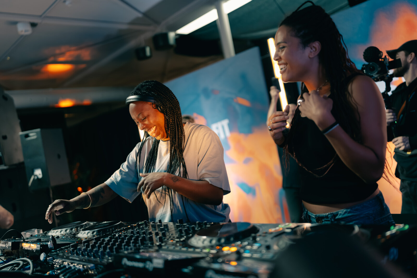Basic-Fit hosts first Feel Good Club featuring CARISTA, with over 250 attendees at its Stadhouderskade club