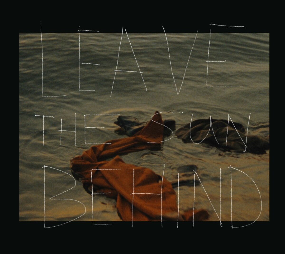 Kovacs omarmt nostalgie op nieuwe single Leave The Sun Behind