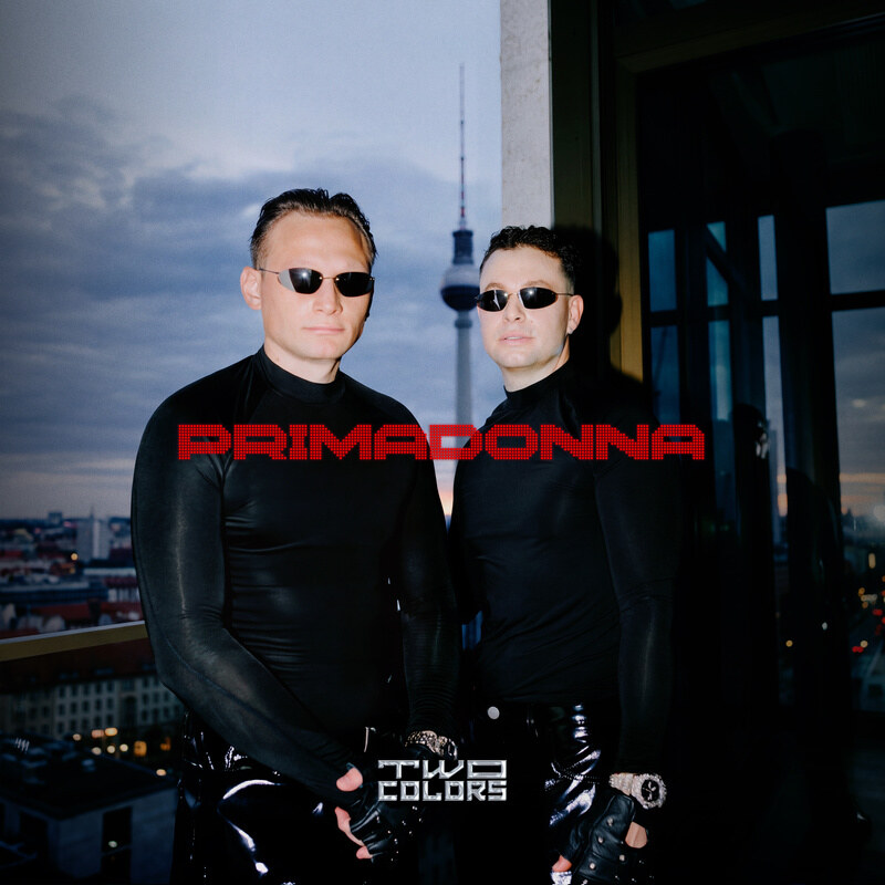 Twocolors are back: With “PrimaDonna,”