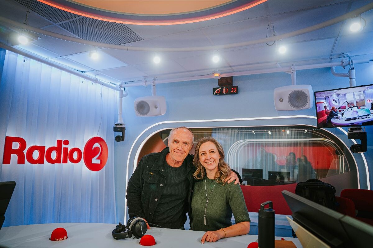 Stef Bos werd 65 jaar. Dat mag gevierd worden, dachten ze bij Radio 2.
