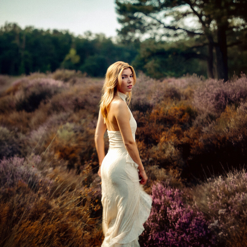 Hannah Mae lanceert single "Adem Uit Adem In"