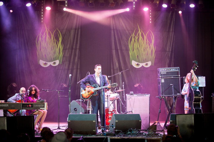 Kitty, Daisy & Lewis Dranouter 2013