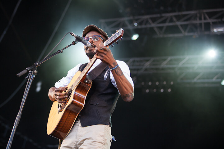 Tété @ Ronquières Festival 2013