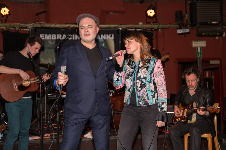 Embracing Franki & Guests Charlatan te Gent