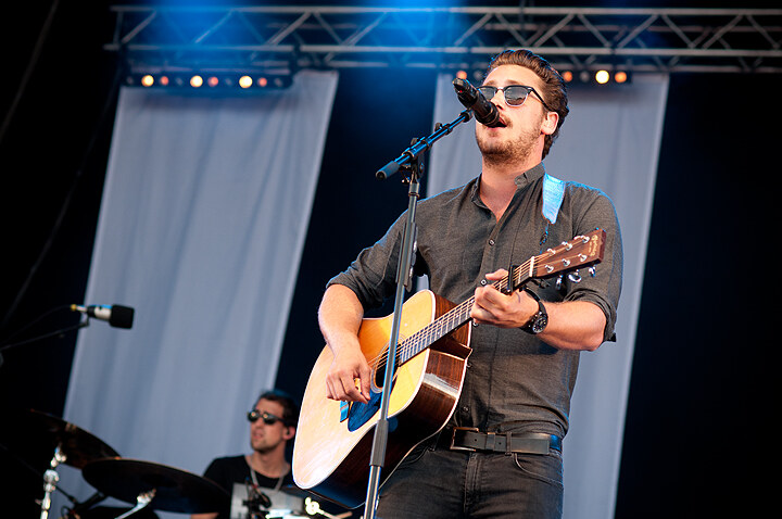 Bastian Baker @ Ronquières Festival 2014