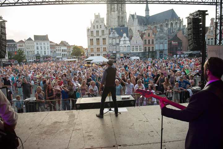 Wim Leys - Vlaanderen Zingt @ Grote Markt Mechelen