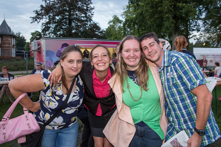 Publieksfoto's & Sfeer Reeks A @ Vlaanderen Zingt 2015 in Schoten