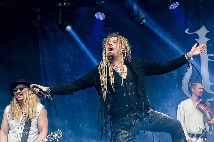 Korpiklaani @ Alcatraz Metal Fest 2016