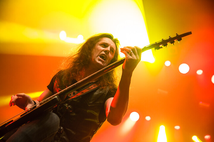 Saxon @ 013