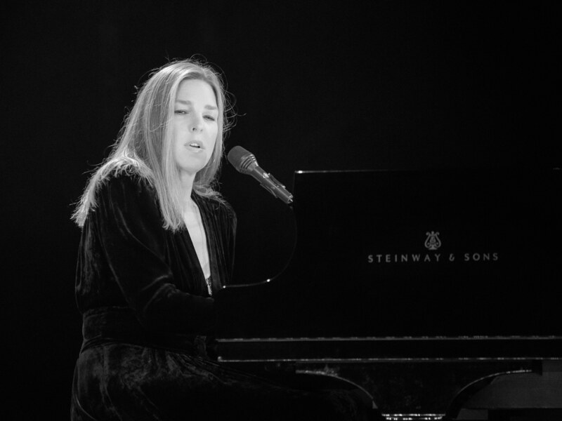 Diana Krall in concert World Tour