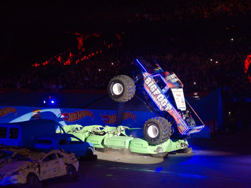 Hot Wheels Glow Party @ Sportpaleis