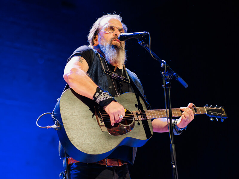 Steve Earle Solo & Acoustic