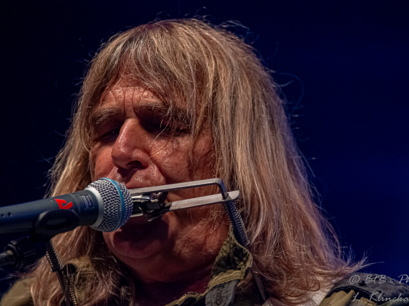 Mike Peters of The Alarm @ W-Fest dag 1