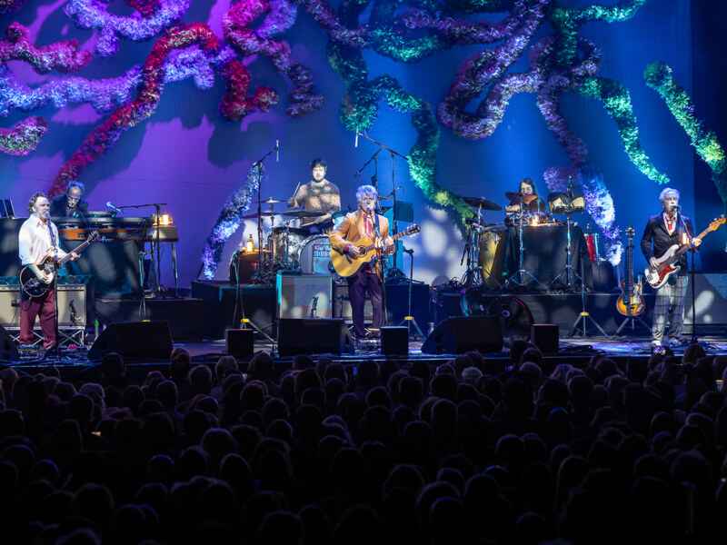 Crowded House @ 013