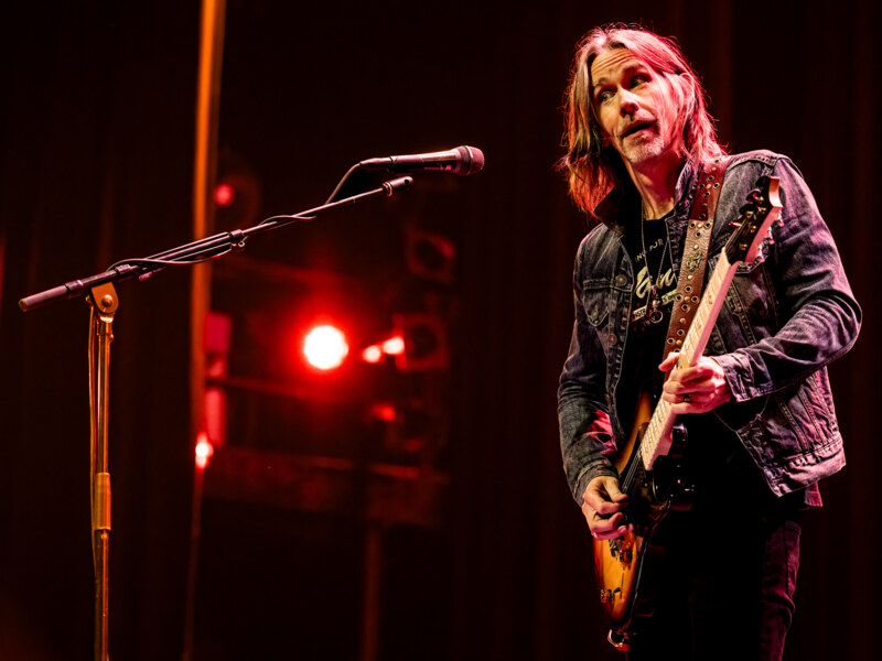 Myles Kennedy @ 013