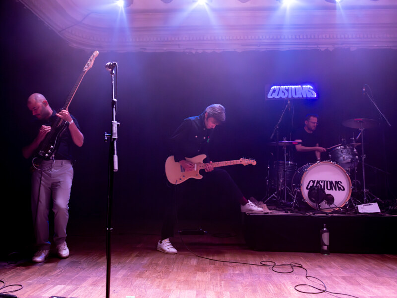 Customs @ De Casino
