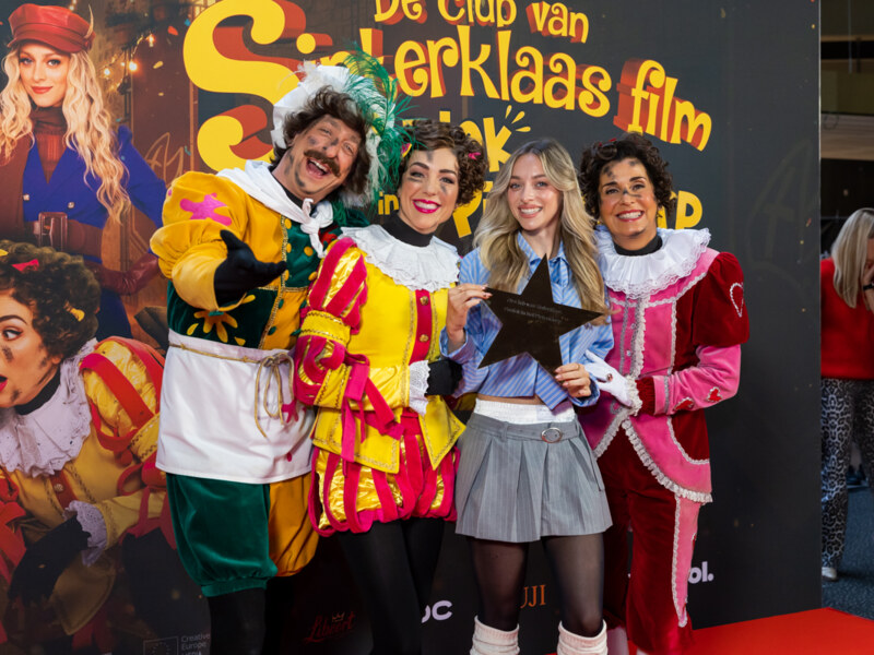 Première De Club van Sinterklaas: Paniek in het Pietendorp