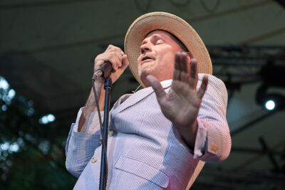 The Tragically Hip @ OLT Rivierenhof, picture 31, photographed by Dorien Goetschalckx - FrontView Magazine