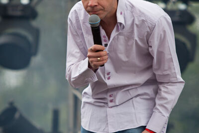 Sam gooris @ Pennenzakkenrock editie 2013, picture 10, photographed by Carine Wouters - FrontView Magazine