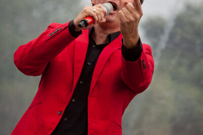 De Romeo's @ Pennenzakkenrock editie 2013, picture 2, photographed by Carine Wouters - FrontView Magazine