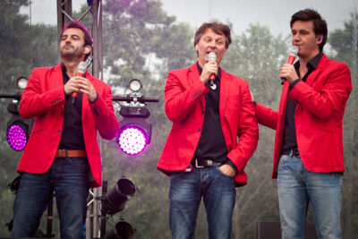 De Romeo's @ Pennenzakkenrock editie 2013, picture 16, photographed by Carine Wouters - FrontView Magazine