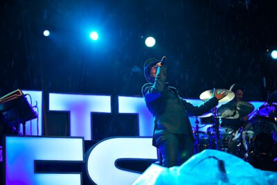 Les Truttes Genk on Stage 2013, picture 2, photographed by James Van Roosbroeck - FrontView Magazine