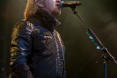 Umberto Tozzi Genk on Stage 2013, picture 3, photographed by James Van Roosbroeck - FrontView Magazine