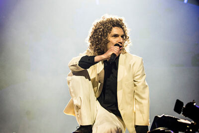 Q-Music De Foute Party 2013: podia, picture 14, photographed by Jonas Wallecan - FrontView Magazine