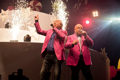 Q-Music De Foute Party 2013: podia, picture 16, photographed by Jonas Wallecan - FrontView Magazine