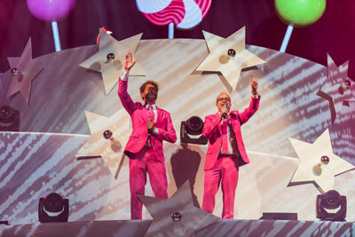 Q-Music De Foute Party 2013: podia, picture 21, photographed by Jonas Wallecan - FrontView Magazine