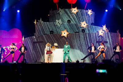 Q-Music De Foute Party 2013: podia, picture 48, photographed by Jonas Wallecan - FrontView Magazine
