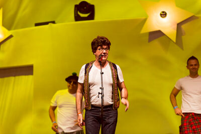 Q-Music De Foute Party 2013: podia, picture 50, photographed by Jonas Wallecan - FrontView Magazine