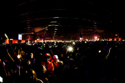 Q-Music De Foute Party 2013 : sfeer, picture 11, photographed by Jonas Wallecan - FrontView Magazine
