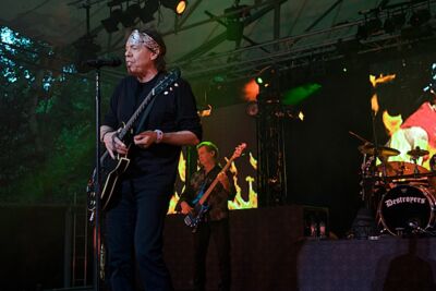 George Thorogood and The Destroyers @ OLT Rivierenhof, picture 18, photographed by James Van Roosbroeck - FrontView Magazine