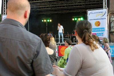 Maarten Cox @ Vlaanderen Zingt in Maasmechelen, picture 8, photographed by Heidi Elen - FrontView Magazine