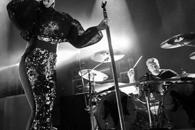 Skunk Anansie @ 013, picture 8, photographed by Dorien Goetschalckx - FrontView Magazine