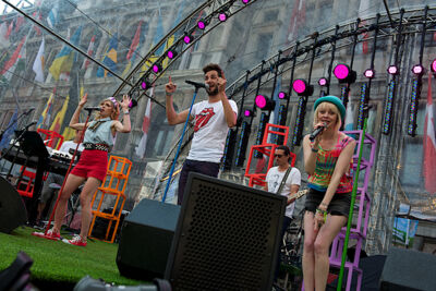 Ketnetband - Vlaanderen Muziekland @ Antwerpen, picture 35, photographed by James Van Roosbroeck - FrontView Magazine