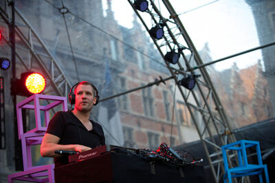 Vlaanderen Muziekland Opnames 11 juli @ Antwerpen, picture 6, photographed by James Van Roosbroeck - FrontView Magazine